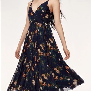 Aritzia Wilfred “Beaune” Midi Wrap Dress Floral